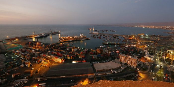 Comienza juicio de chilenos en contra de empresa sueca que dejó residuos tóxicos en Arica en los 80´ Comienza juicio de chilenos en contra de empresa sueca que dejó residuos tóxicos en Arica en los 80´
