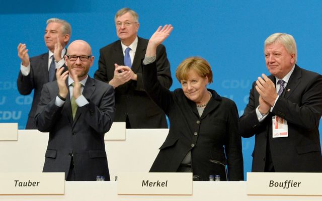 Un mundo bajo la amenaza nuclear y la irrupción de movimientos xenófobos Un mundo bajo la amenaza nuclear y la irrupción de movimientos xenófobos
