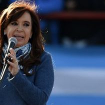 Cristina Kirchner será senadora en Argentina, pero perdió la simbólica batalla por Buenos Aires