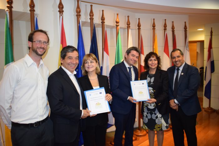 Alcaldes de 32 comunas de Chile firman declaración y compromiso para enfrentar el cambio climático Alcaldes de 32 comunas de Chile firman declaración y compromiso para enfrentar el cambio climático