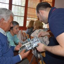 Vecinos de Quinta Normal aprenden cómo valorizar y reciclar sus residuos electrónicos junto a Fundación Chilenter
