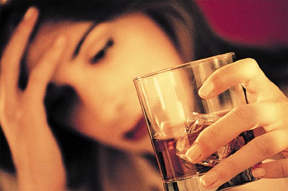 Alcoholismo femenino en Chile: las cifras más altas de América Latina