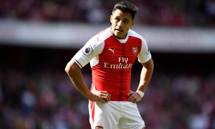 Entrenador del Arsenal no descarta la venta de Alexis en enero