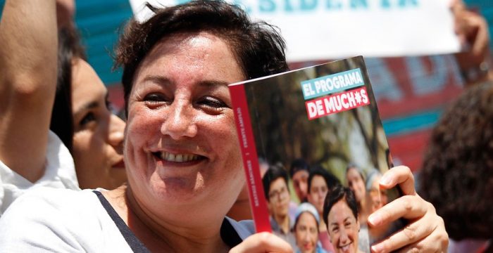 Amateurismo y efecto Mayol pasan la cuenta a Beatriz Sánchez en caída de ocho puntos en la CEP Amateurismo y efecto Mayol pasan la cuenta a Beatriz Sánchez en caída de ocho puntos en la CEP