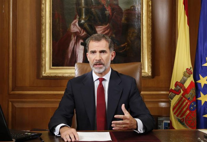 Rey de España acusa al gobierno catalán de 
