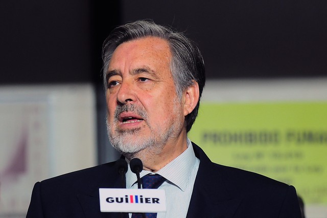 Guillier por apertura de Piñera sobre gratuidad: “Es una serie de frases cliché, hechas por publicistas. Por lo tanto va de un lado a otro” Guillier por apertura de Piñera sobre gratuidad: