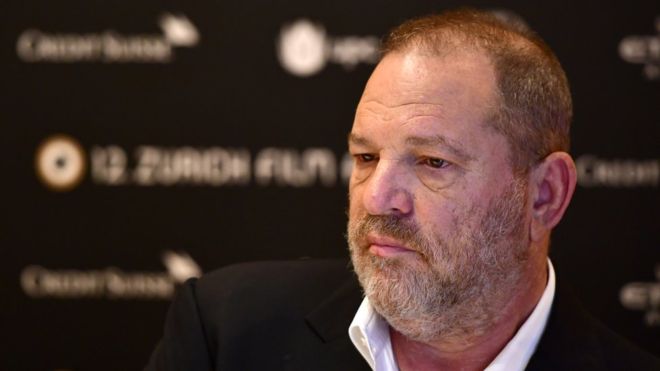 «Me arrastró al baño y me violó»: la acusación de una modelo italiana por la que la policía de Los Ángeles abrió una investigación sobre Harvey Weinstein «Me arrastró al baño y me violó»: la acusación de una modelo italiana por la que la policía de Los Ángeles abrió una investigación sobre Harvey Weinstein