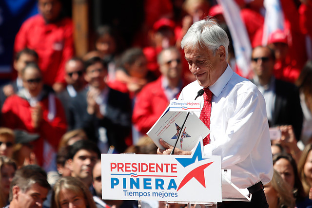 La eficacia total: Piñera presenta plan de infraestructura con obras que ya están hechas