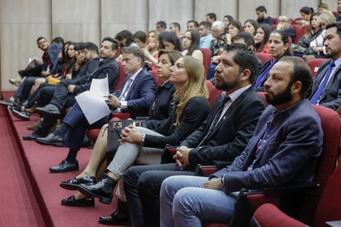 Premiaron a la nueva generación de jóvenes líderes para Chile Premiaron a la nueva generación de jóvenes líderes para Chile