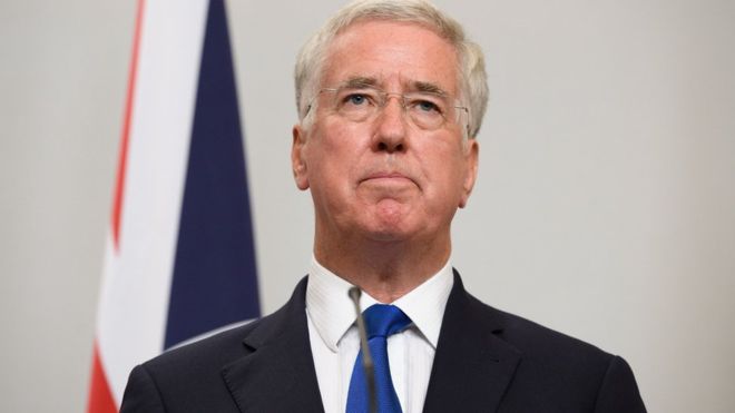Ministro de Defensa británico renuncia por escándalo por acusaciones de acoso sexual Ministro de Defensa británico renuncia por escándalo por acusaciones de acoso sexual