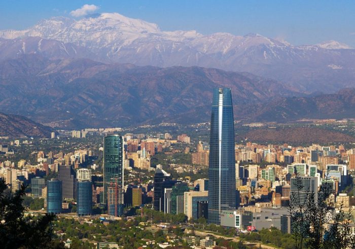 Experto en cambio climático se refiere a la crisis de agua potable en las ciudades: “La gente se va a empezar a ir de Santiago, de hecho ya hay gente que está comprando afuera” Experto en cambio climático se refiere a la crisis de agua potable en las ciudades: “La gente se va a empezar a ir de Santiago, de hecho ya hay gente que está comprando afuera”
