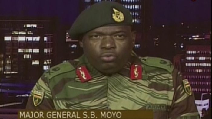 Presidente de Zimbabwe prepara su renuncia tras intervención militar: ¿Un golpe de Estado? Presidente de Zimbabwe prepara su renuncia tras intervención militar: ¿Un golpe de Estado?