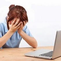 Una de cada cuatro mujeres dice haber sido acosada por internet