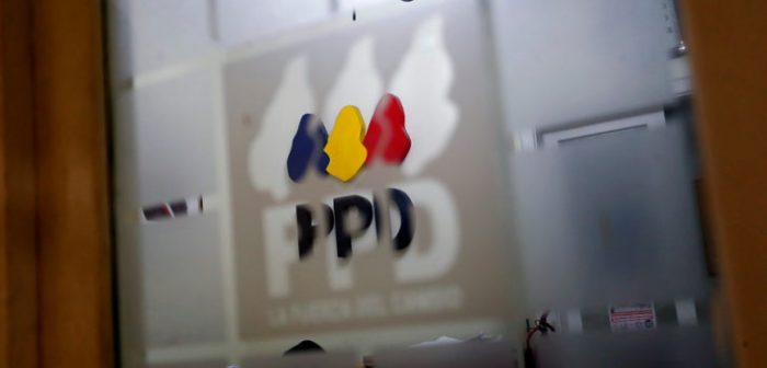 Tras reiteradas denuncias de acoso sexual Secretaría de la Mujer del PPD exige expulsión de Patricio Hales Tras reiteradas denuncias de acoso sexual Secretaría de la Mujer del PPD exige expulsión de Patricio Hales