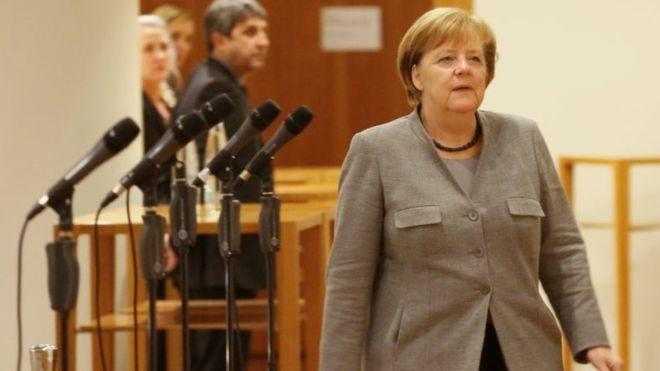 Angela Merkel fracasa en su intento de formar una coalición de gobierno y enfrenta su peor crisis política en 12 años Angela Merkel fracasa en su intento de formar una coalición de gobierno y enfrenta su peor crisis política en 12 años