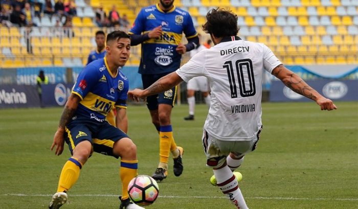 Casi un calco: Colo Colo se impone en los minutos finales a Everton y queda como exclusivo líder Casi un calco: Colo Colo se impone en los minutos finales a Everton y queda como exclusivo líder