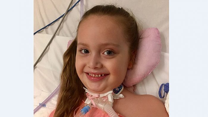 Madre pide ayuda para su hija María Victoria: Tiene 4 días para reunir 110 millones de pesos Madre pide ayuda para su hija María Victoria: Tiene 4 días para reunir 110 millones de pesos