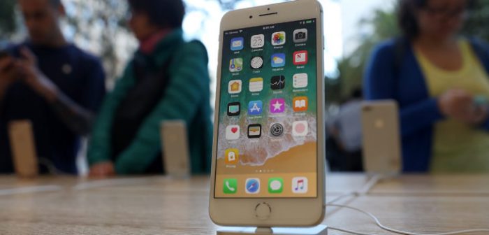 La espera terminó: ya están disponibles en Chile el iPhone 8 y el iPhone 8 Plus La espera terminó: ya están disponibles en Chile el iPhone 8 y el iPhone 8 Plus