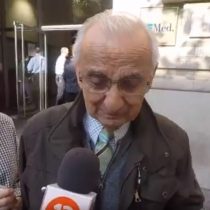 [VIDEO] Conmovedor relato de un chileno en Barcelona que no votaba hace 47 años