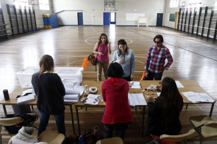 La óptima indiferencia frente la democracia en Chile La óptima indiferencia frente la democracia en Chile