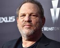 Weinstein llegó a pagar un millón de dólares a una modelo por su silencio