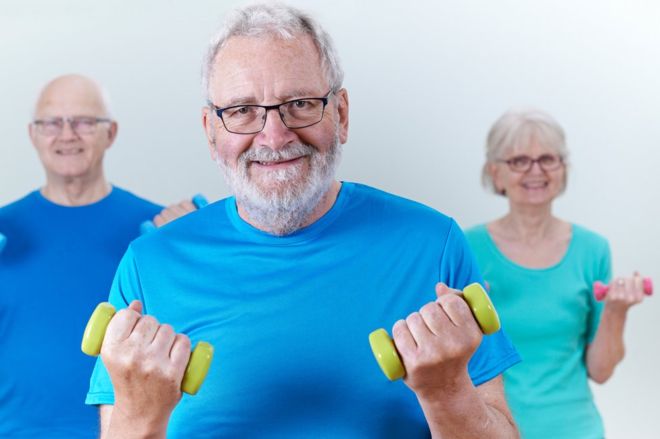 ¿Qué tienen en común las personas que viven 100 años? (y no son la dieta sana y el ejercicio) ¿Qué tienen en común las personas que viven 100 años? (y no son la dieta sana y el ejercicio)
