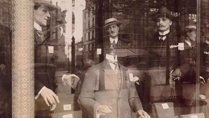 Una mirada a la fotografía surrealista de Eugene Atget Una mirada a la fotografía surrealista de Eugene Atget