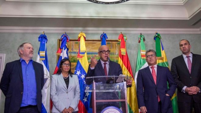 El gobierno y la oposición de Venezuela afirman en República Dominicana estar cerca de llegar a acuerdos y se citan para el 15 de diciembre El gobierno y la oposición de Venezuela afirman en República Dominicana estar cerca de llegar a acuerdos y se citan para el 15 de diciembre