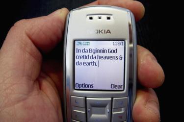 Aniversario del SMS: cómo se logró enviar el primer mensaje de texto de la historia hace 25 años Aniversario del SMS: cómo se logró enviar el primer mensaje de texto de la historia hace 25 años