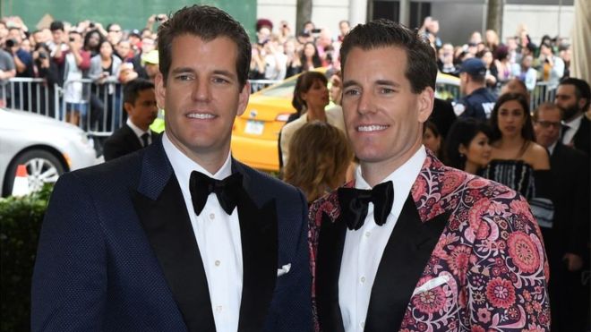 Cómo los gemelos Winklevoss, que demandaron a Mark Zuckerberg “por haberles robado Facebook”, se convirtieron en los primeros milmillonarios del bitcoin Cómo los gemelos Winklevoss, que demandaron a Mark Zuckerberg