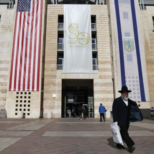 Israel: cómo Jerusalén pasó de ser la sede de 16 embajadas a no tener ninguna Israel: cómo Jerusalén pasó de ser la sede de 16 embajadas a no tener ninguna