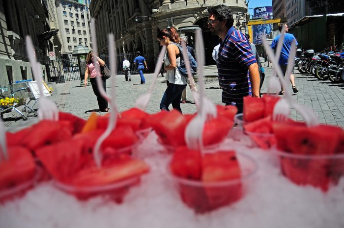 Inflación de noviembre registró alza de 0,1%, en línea con lo esperado, aunque en 12 meses acumula 1,9%, bajo el rango del Banco Central Inflación de noviembre registró alza de 0,1%, en línea con lo esperado, aunque en 12 meses acumula 1,9%, bajo el rango del Banco Central