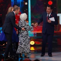 [VIDEO] La mujer de 83 años que sorprendió a todos con espectacular baile de salsa en la Teletón