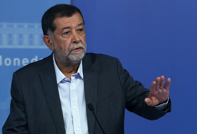 Aleuy vuelve a roncar y se va en picada contra Piñera: el candidato de la derecha “es poco amigo de la verdad” Aleuy vuelve a roncar y se va en picada contra Piñera: el candidato de la derecha