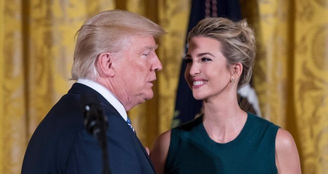 Ley hecha a medida: millonarios de EEUU, incluida familia Trump, son los más beneficiados con reforma impositiva Ley hecha a medida: millonarios de EEUU, incluida familia Trump, son los más beneficiados con reforma impositiva
