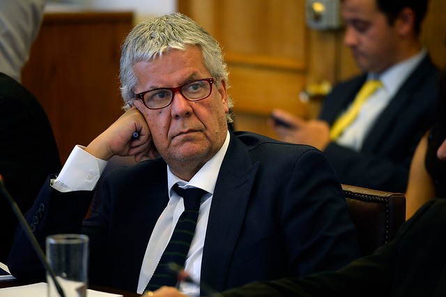 Eyzaguirre pesimista dice que la economía “se chantó” y habrá “crecimientos mediocres” en los años que vienen con Piñera Eyzaguirre pesimista dice que la economía “se chantó” y habrá “crecimientos mediocres” en los años que vienen con Piñera