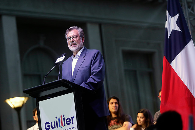 Guillier sí parafraseó a Maduro al decir que “meterá la mano en los bolsillos a los millonarios” Guillier sí parafraseó a Maduro al decir que