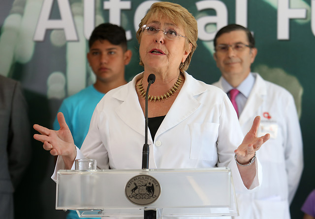 Bachelet valora que el derecho a la gratuidad tenga un consenso transversal que “hasta hace poco era tan criticado” Bachelet valora que el derecho a la gratuidad tenga un consenso transversal que