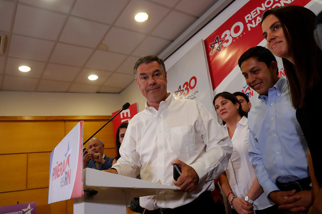 Ossandón cuestiona rol que ha tenido Kast en comando de Piñera: “Con ese tipo de voceros es casi imposible ganar una elección” Ossandón cuestiona rol que ha tenido Kast en comando de Piñera: “Con ese tipo de voceros es casi imposible ganar una elección”