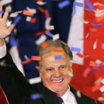 Derrota electoral para Trump: demócrata gana escaño de Alabama en el Senado en medio del escándalo sexual de su competidor