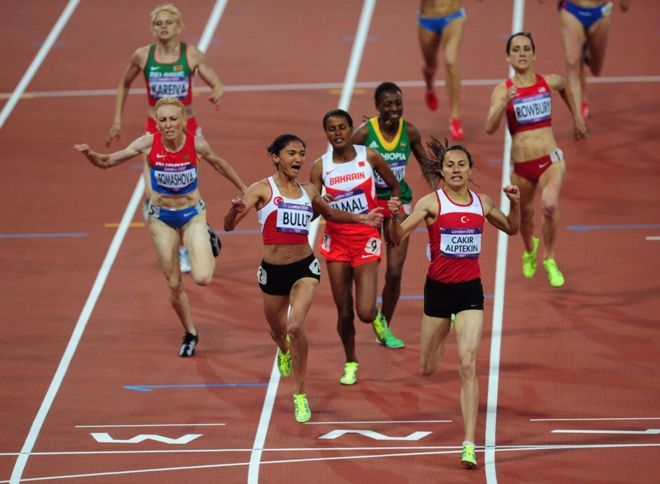La historia detrás de la carrera “más sucia” de la historia del atletismo La historia detrás de la carrera