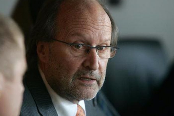 José Rodríguez Elizondo fustiga a Davor Harasic: «Representa la confianza defraudada» José Rodríguez Elizondo fustiga a Davor Harasic:
