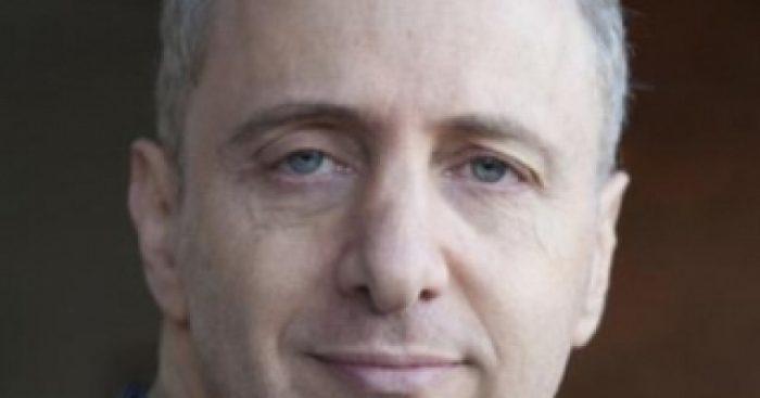 Pablo Halpern preparó a Piñera para último round con Guillier Pablo Halpern preparó a Piñera para último round con Guillier