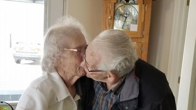 “Esta es la peor Navidad que jamás tendremos”: la desoladora historia de la pareja de ancianos canadienses obligados a separarse una semana antes de las fiestas