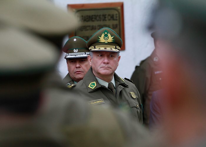 A retiro 11 generales tras aprobación del nuevo Alto Mando de Carabineros A retiro 11 generales tras aprobación del nuevo Alto Mando de Carabineros