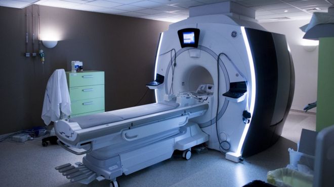 El hombre que murió en un hospital tras ser absorbido por una máquina de resonancia magnética El hombre que murió en un hospital tras ser absorbido por una máquina de resonancia magnética