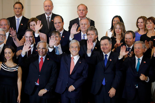 Piñera a lo Trump: la derecha dura se impone en el primer gabinete de ChileVamos Piñera a lo Trump: la derecha dura se impone en el primer gabinete de ChileVamos