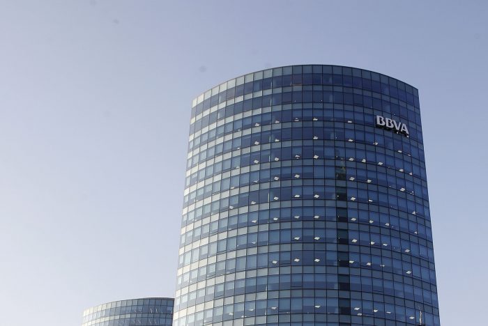BBVA pone freno a la euforia: mercado internalizó un escenario de recuperación mayor al esperado, por lo que se levanta riesgo de decepción por expectativas BBVA pone freno a la euforia: mercado internalizó un escenario de recuperación mayor al esperado, por lo que se levanta riesgo de decepción por expectativas