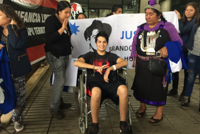 Marcha por joven mapuche que recibió un disparo por la espalda en 2016: piden que carabinero responda ante la justicia