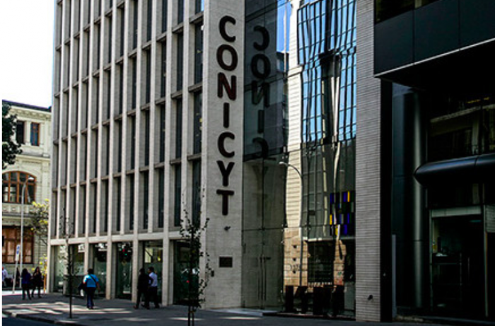 Conicyt responde a académicas y estudiantes que cuestionaban financiamiento a personas denunciadas por conductas de acoso sexual o violencia contra las mujeres Conicyt responde a académicas y estudiantes que cuestionaban financiamiento a personas denunciadas por conductas de acoso sexual o violencia contra las mujeres